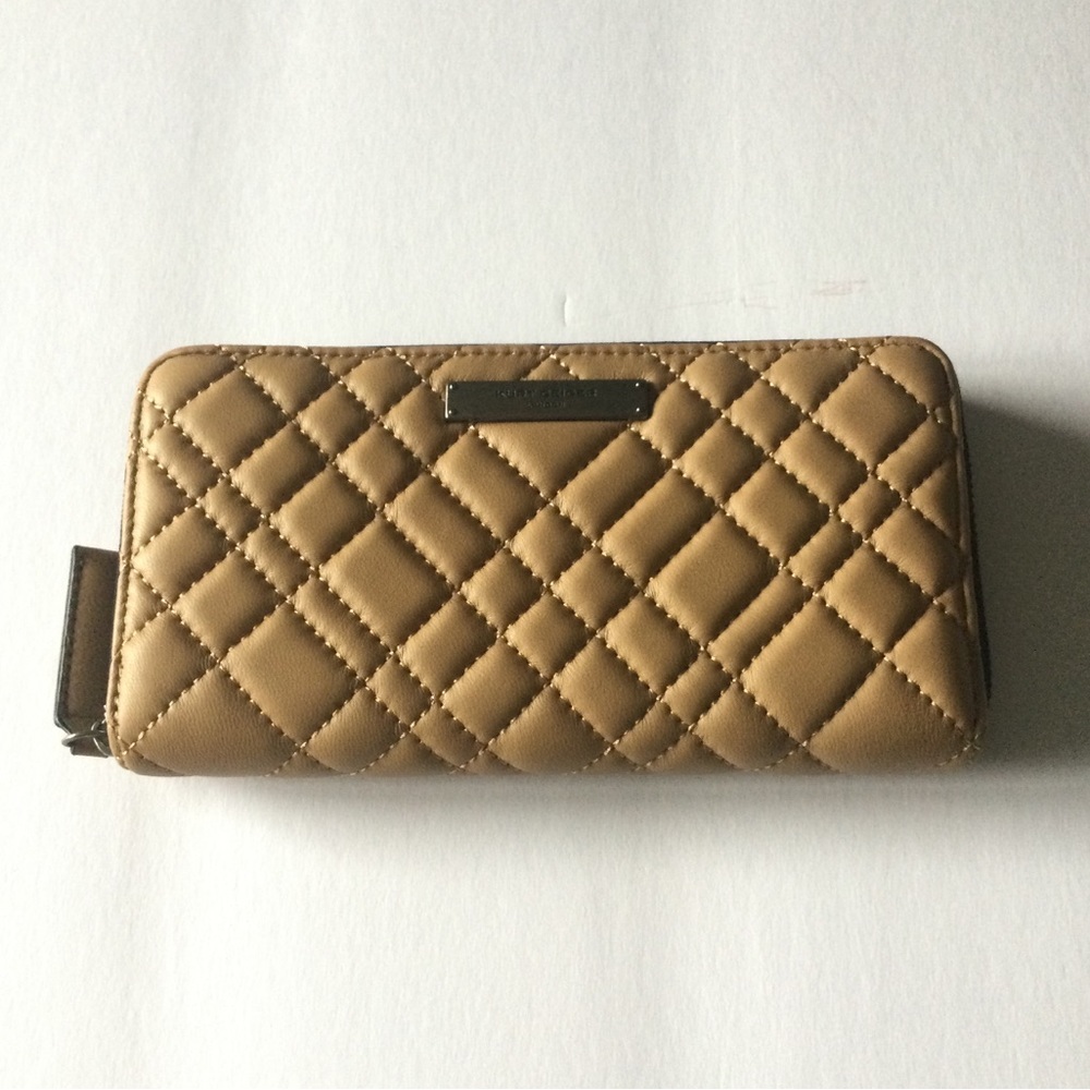 KURT GEIGER LONDON QUILTED LEATHER WALLET ZIP AROUND TAN CAMEL NWOT
